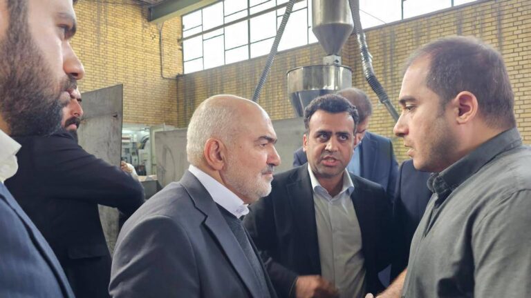 بازدید استاندار محترم خورستان جناب آقای دکتر موالی زاده از شرکت کارخانه صنعت پلیمر اهواز